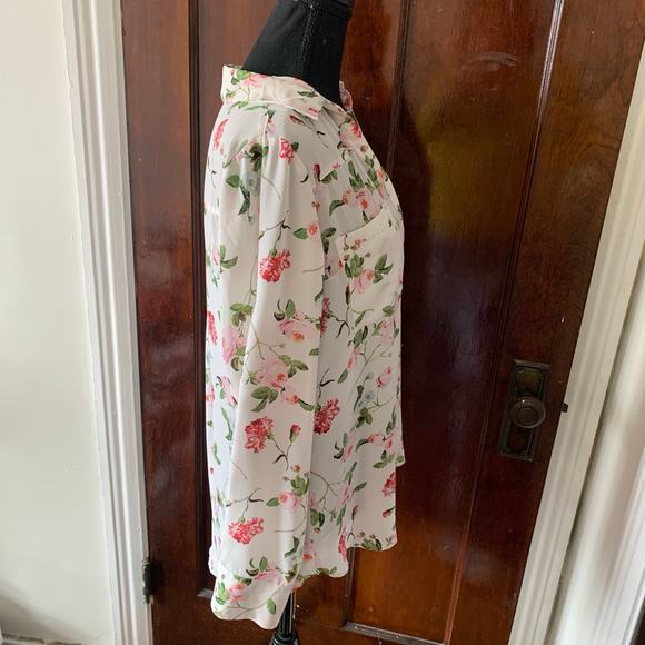 Express White Chiffon Collared Button Down White Floral Shirt LARGE Roll Tab - Picture 8 of 16